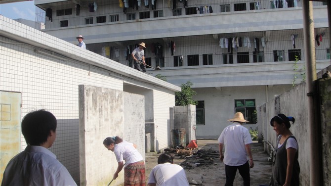 搞好公司環(huán)境衛(wèi)生，讓我們一起行動